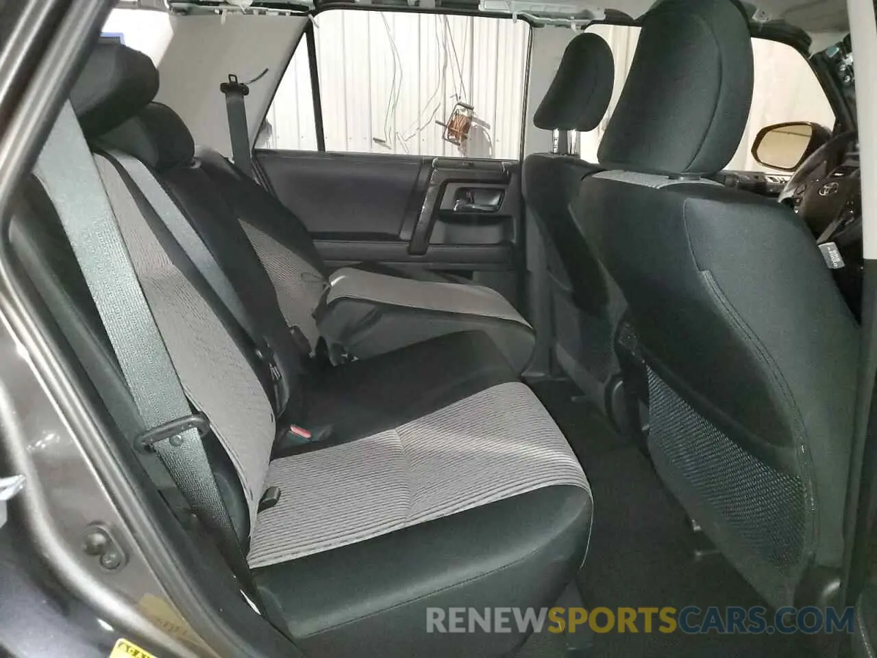 11 fotografías del automóvil dañado JTEMU5JR7P6124916 TOYOTA 4RUNNER SE 2023