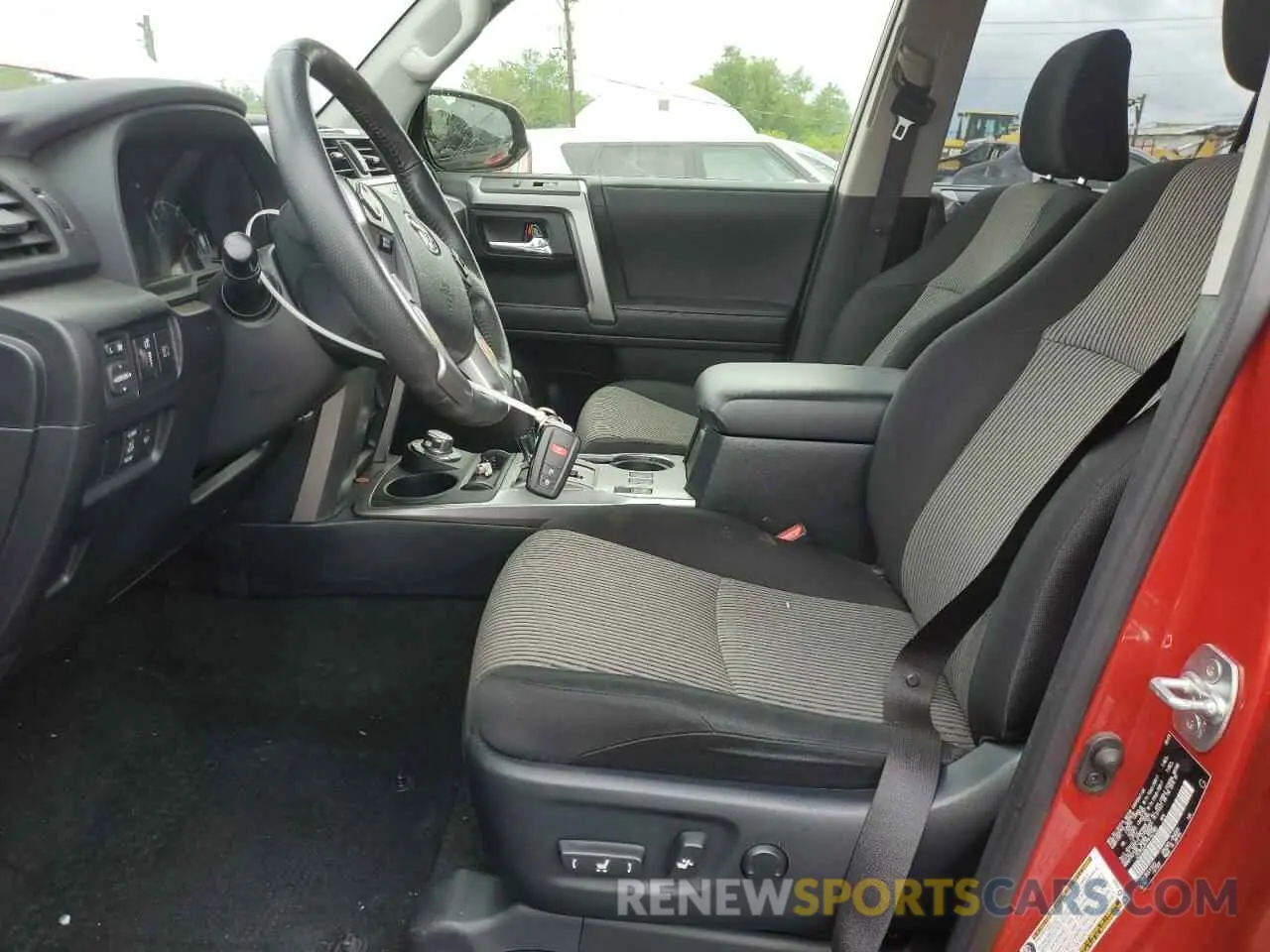7 fotografías del automóvil dañado JTEMU5JR7P6167782 TOYOTA 4RUNNER SE 2023