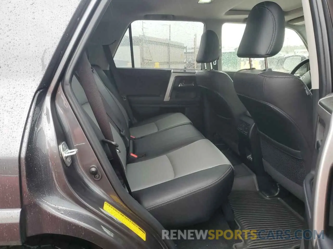 11 fotografías del automóvil dañado JTENU5JR5P6116270 TOYOTA 4RUNNER SE 2023