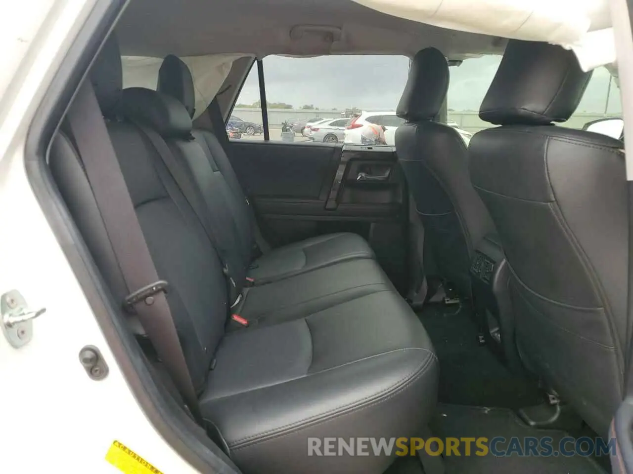 11 fotografías del automóvil dañado JTEPU5JR2P6157643 TOYOTA 4RUNNER SE 2023