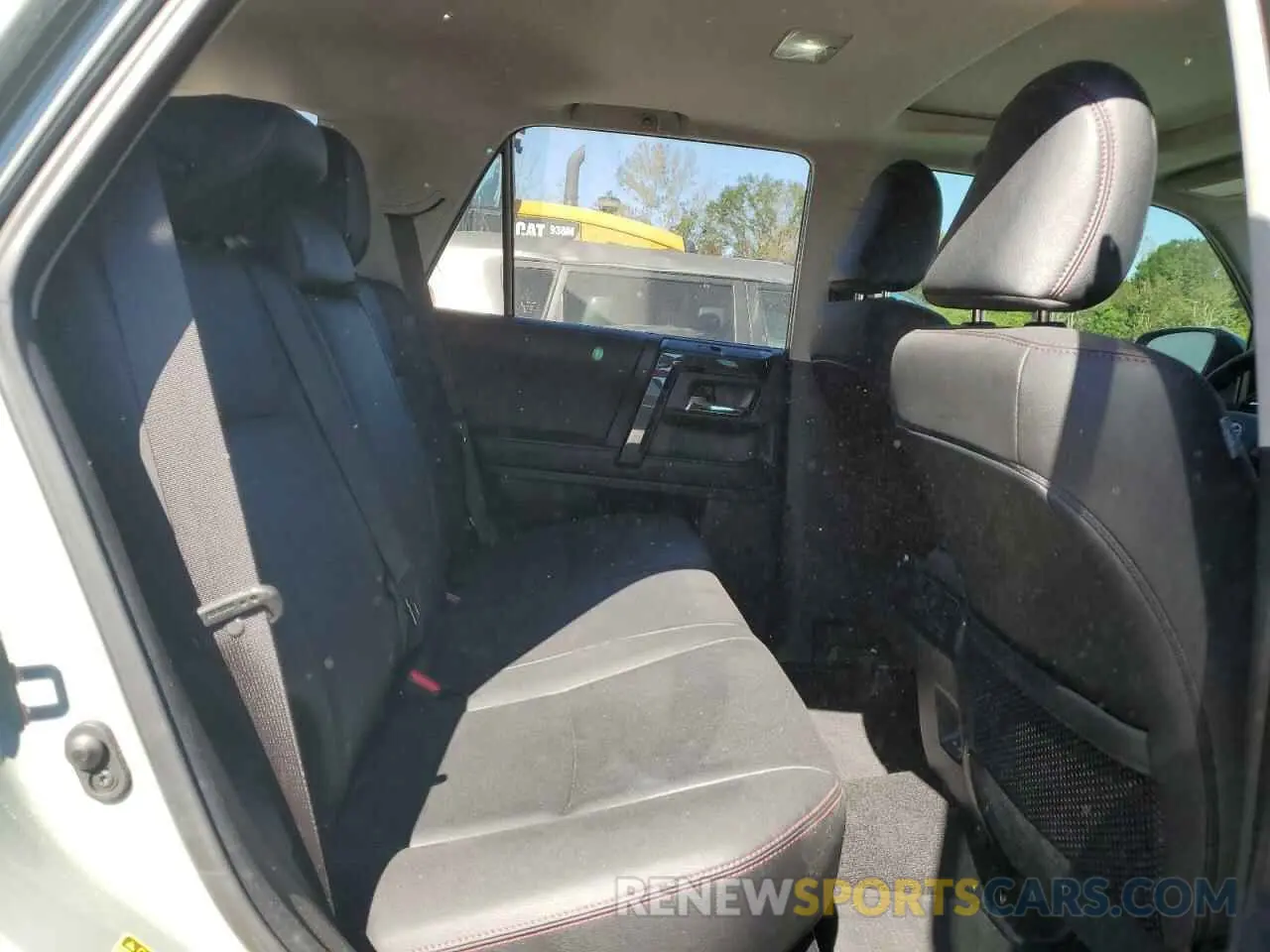 11 fotografías del automóvil dañado JTERU5JR1P6141040 TOYOTA 4RUNNER SE 2023