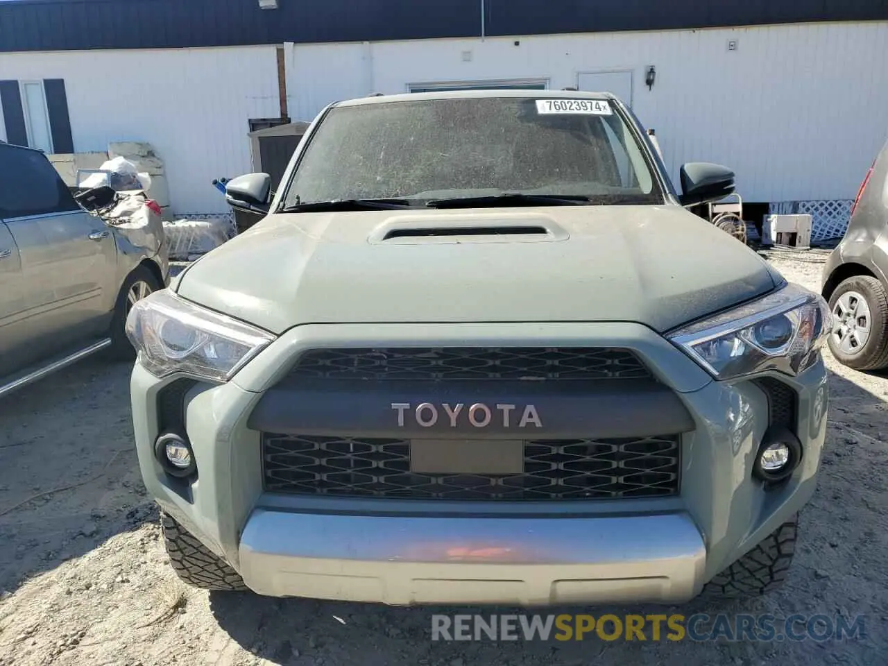 5 fotografías del automóvil dañado JTERU5JR1P6141040 TOYOTA 4RUNNER SE 2023