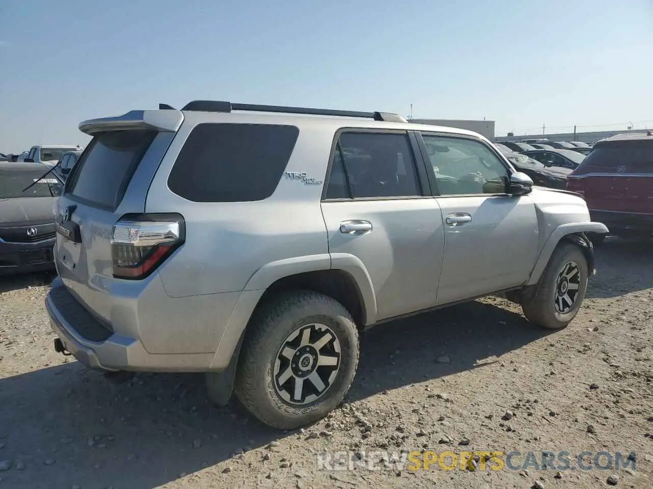 3 fotografías del automóvil dañado JTERU5JR3P6120898 TOYOTA 4RUNNER SE 2023