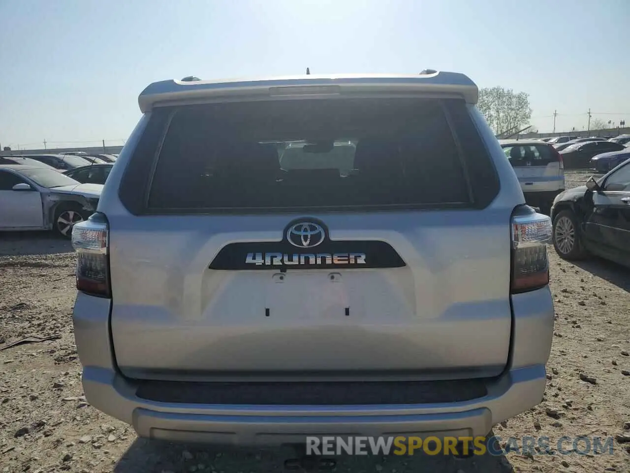 6 fotografías del automóvil dañado JTERU5JR3P6120898 TOYOTA 4RUNNER SE 2023