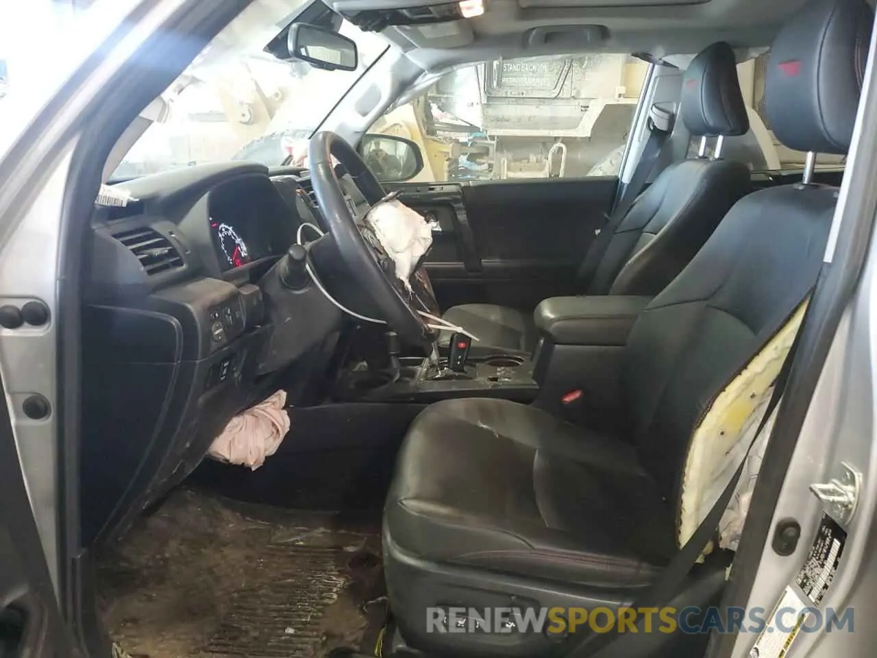 7 fotografías del automóvil dañado JTERU5JR3P6120898 TOYOTA 4RUNNER SE 2023