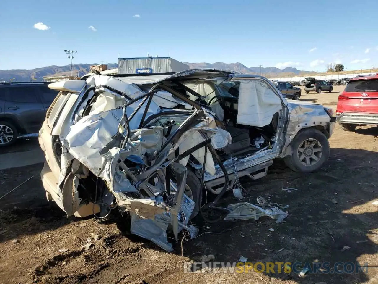 3 fotografías del automóvil dañado JTERU5JR8P6150186 TOYOTA 4RUNNER SE 2023