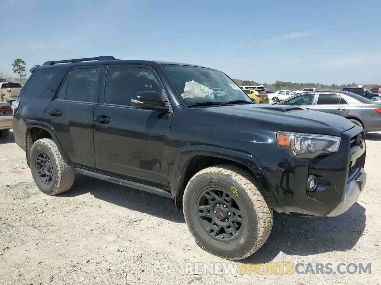 4 fotografías del automóvil dañado JTERU5JR8P6176996 TOYOTA 4RUNNER SE 2023