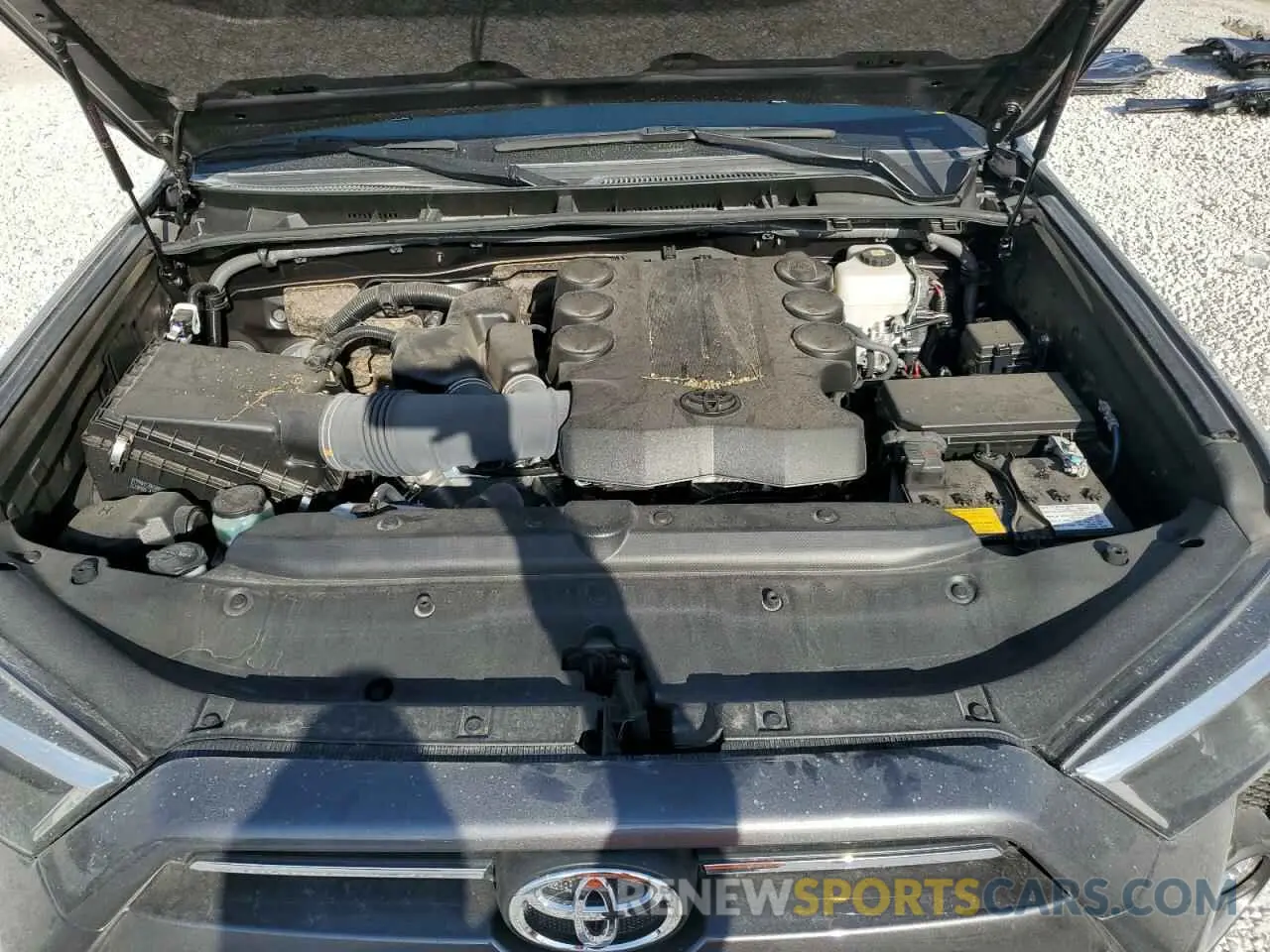 12 fotografías del automóvil dañado JTERU5JR9P6132909 TOYOTA 4RUNNER SE 2023