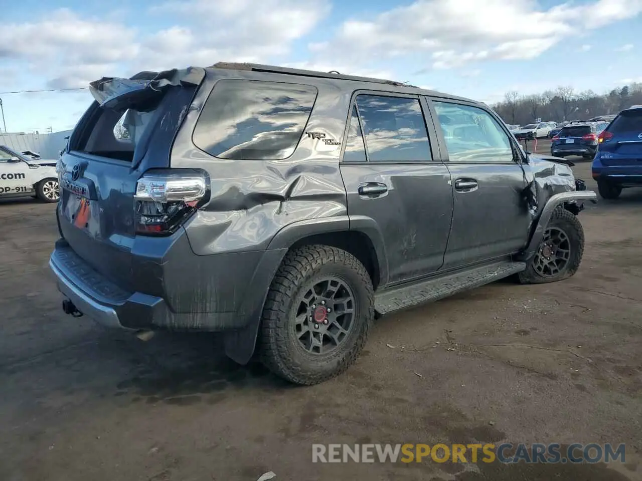3 fotografías del automóvil dañado JTERU5JR9P6191717 TOYOTA 4RUNNER SE 2023