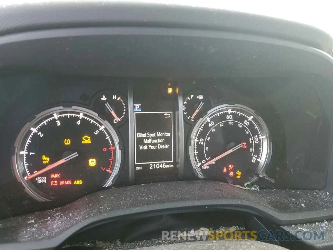 9 fotografías del automóvil dañado JTERU5JR9P6191717 TOYOTA 4RUNNER SE 2023