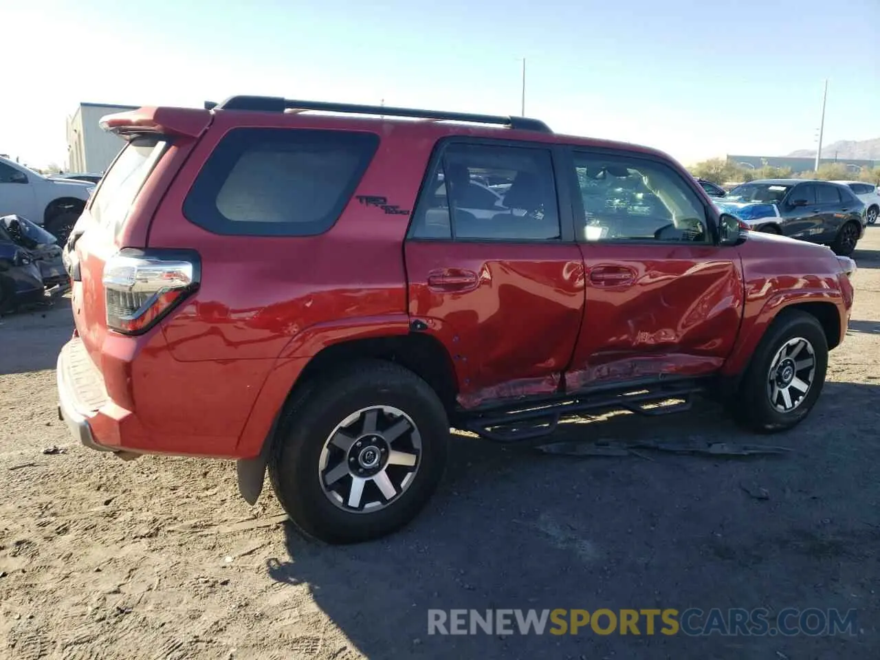 3 fotografías del automóvil dañado JTERU5JRXP6162033 TOYOTA 4RUNNER SE 2023