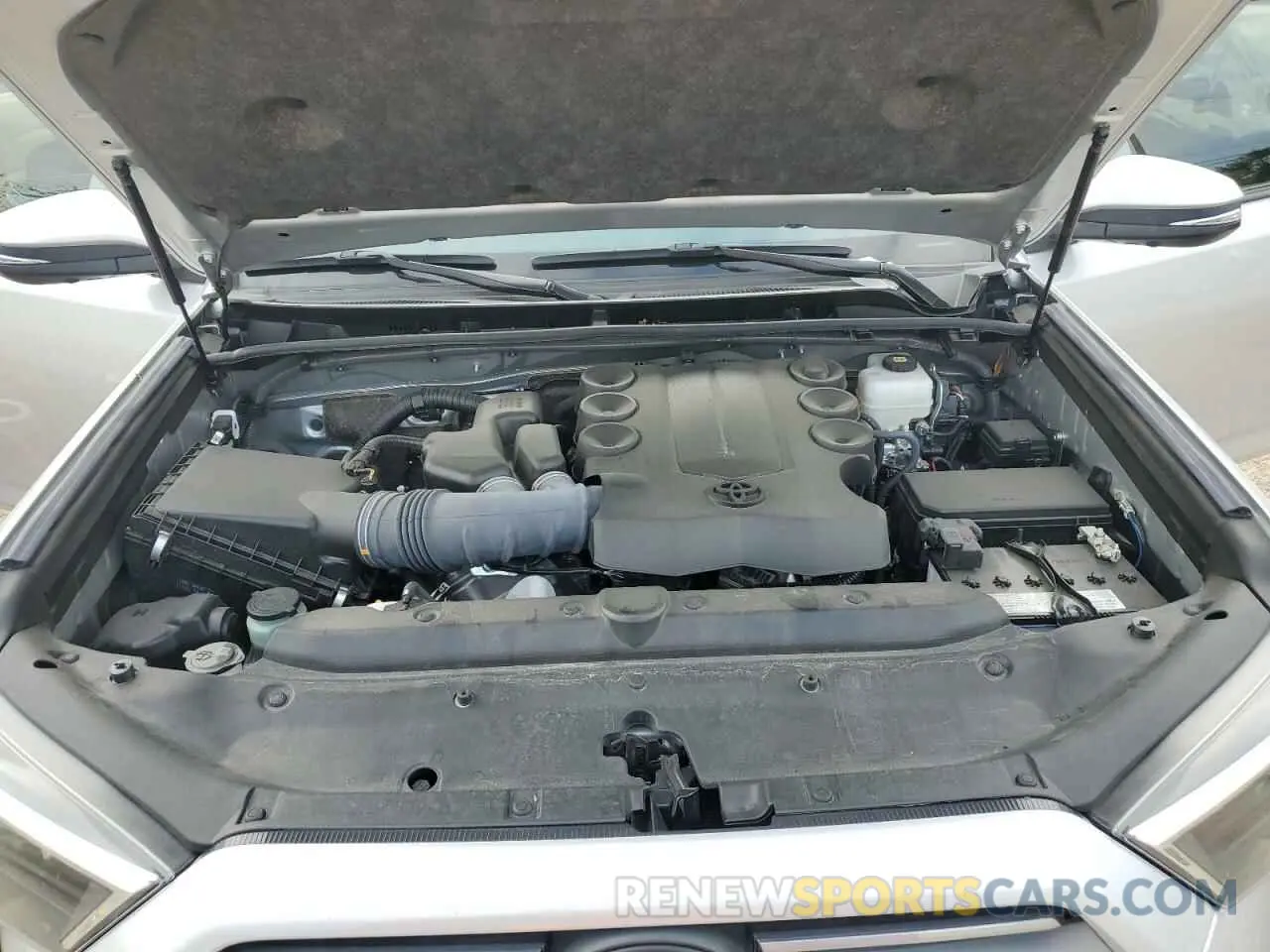 11 fotografías del automóvil dañado JTERU5JRXP6192410 TOYOTA 4RUNNER SE 2023