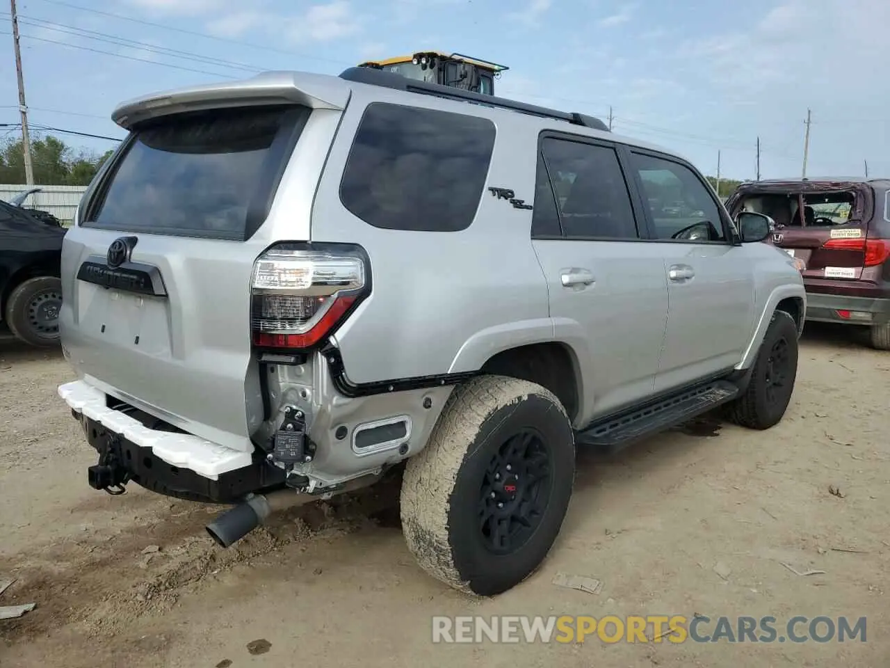 3 fotografías del automóvil dañado JTERU5JRXP6192410 TOYOTA 4RUNNER SE 2023