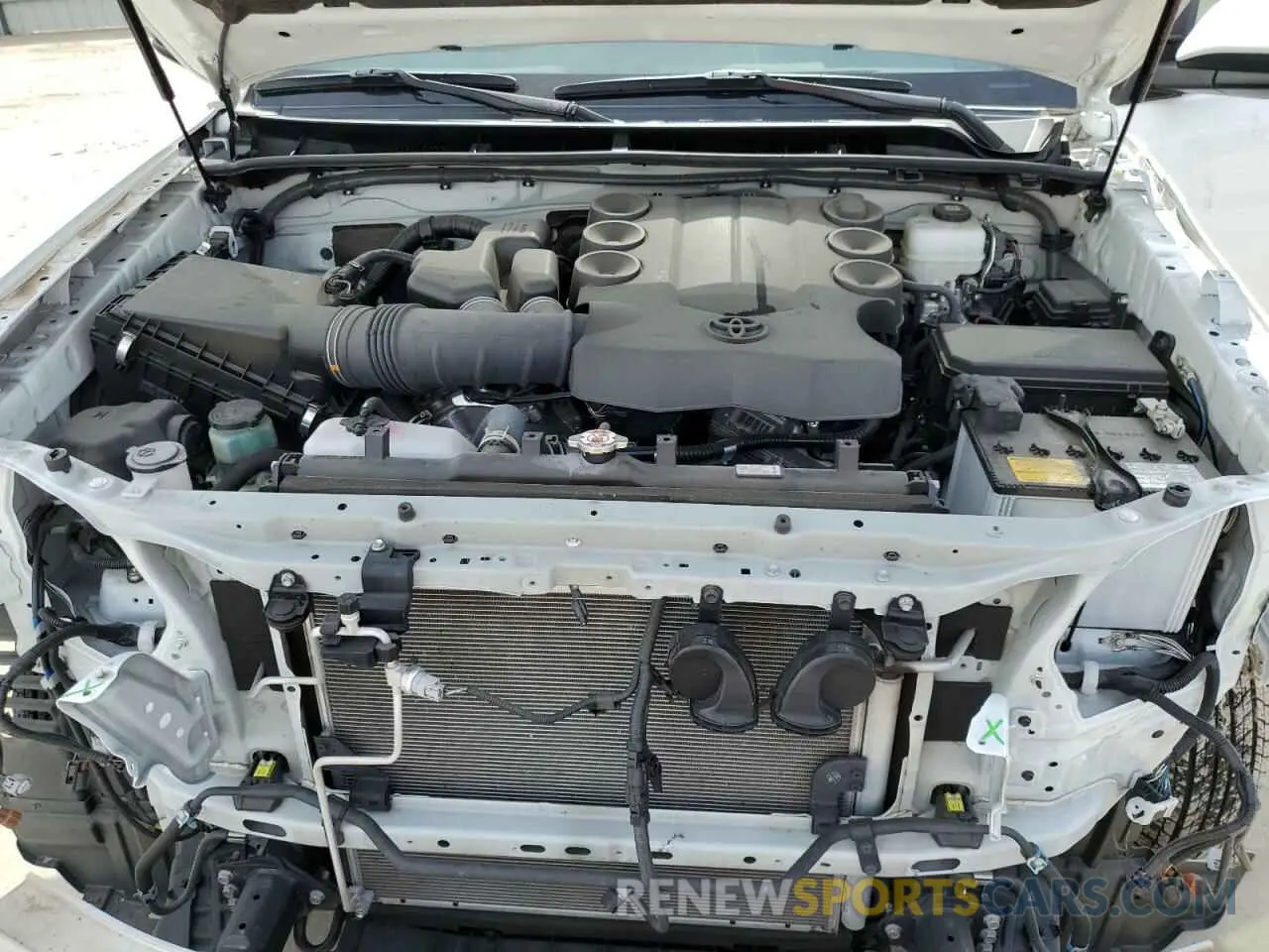 12 fotografías del automóvil dañado JTESU5JR6P6097795 TOYOTA 4RUNNER SE 2023