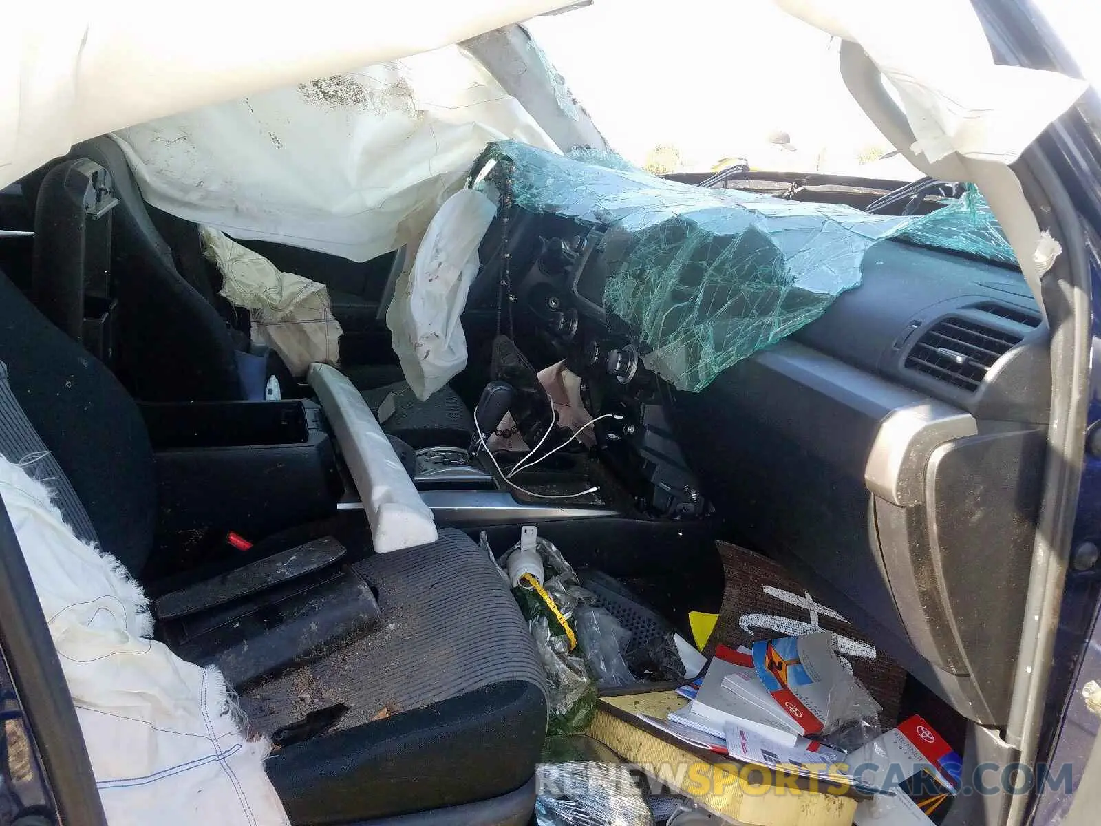 5 fotografías del automóvil dañado JTEZU5JR6K5197599 TOYOTA 4RUNNER SR 2019