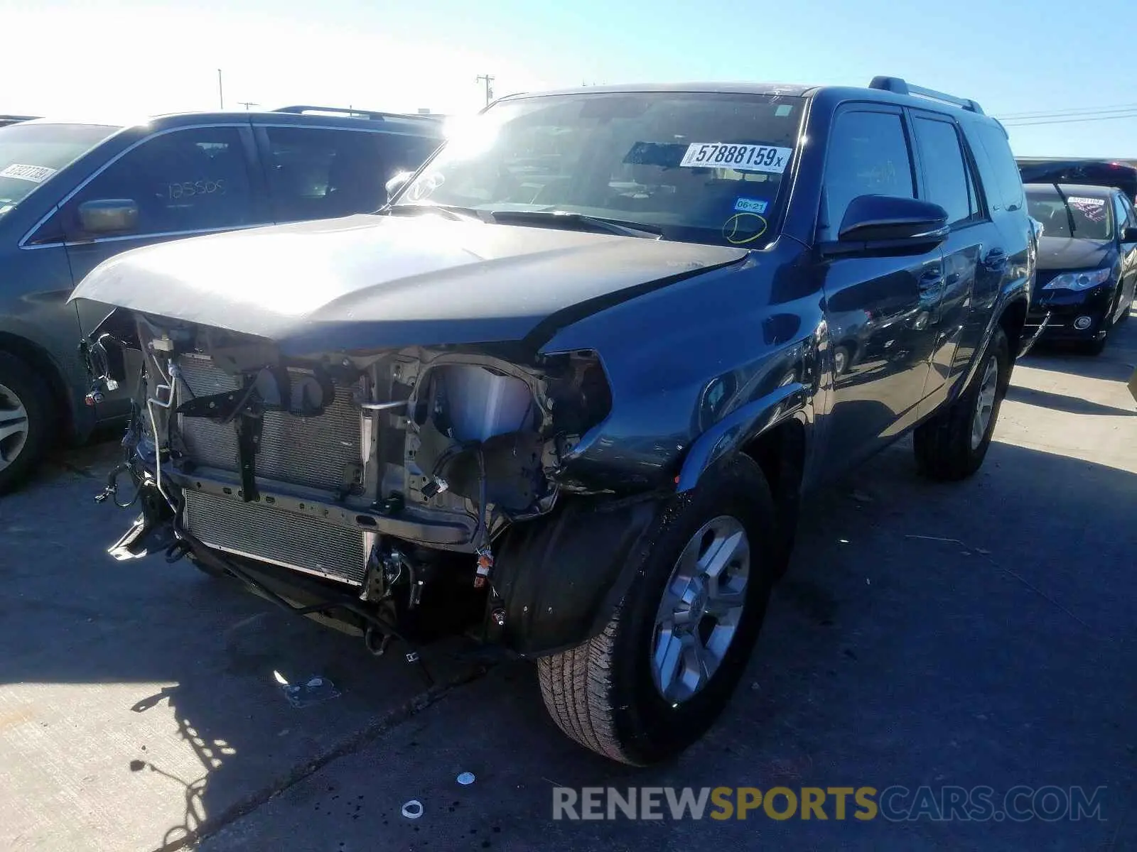 2 fotografías del automóvil dañado JTEZU5JR9K5209910 TOYOTA 4RUNNER SR 2019