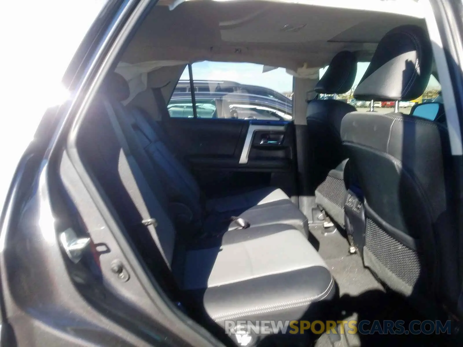 6 fotografías del automóvil dañado JTEZU5JR9K5209910 TOYOTA 4RUNNER SR 2019
