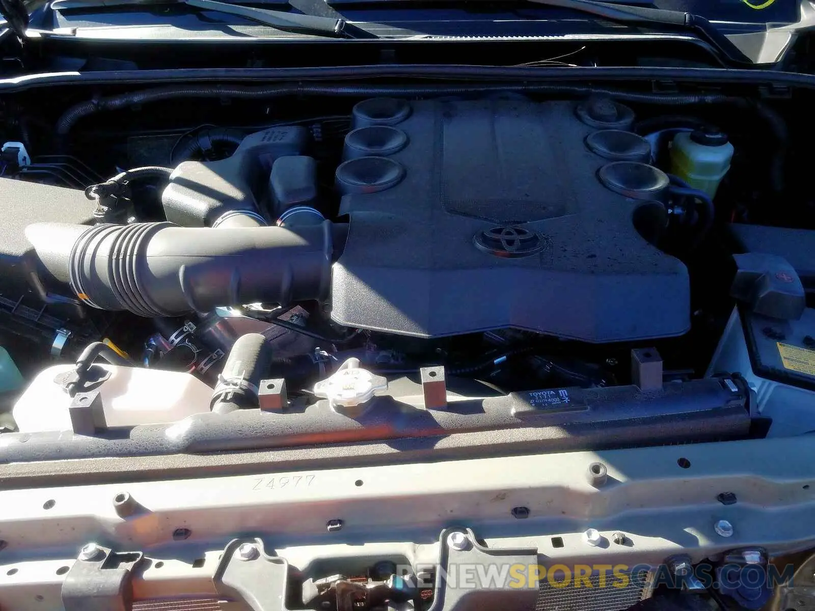 7 fotografías del automóvil dañado JTEZU5JR9K5209910 TOYOTA 4RUNNER SR 2019