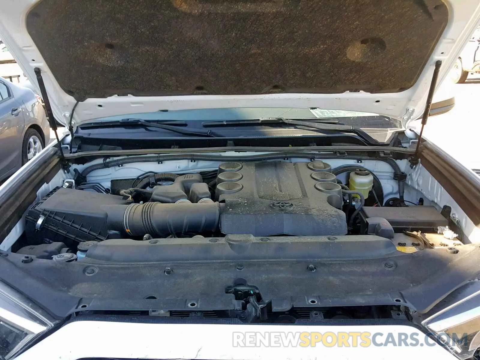7 fotografías del automóvil dañado JTEZU5JRXK5194267 TOYOTA 4RUNNER SR 2019