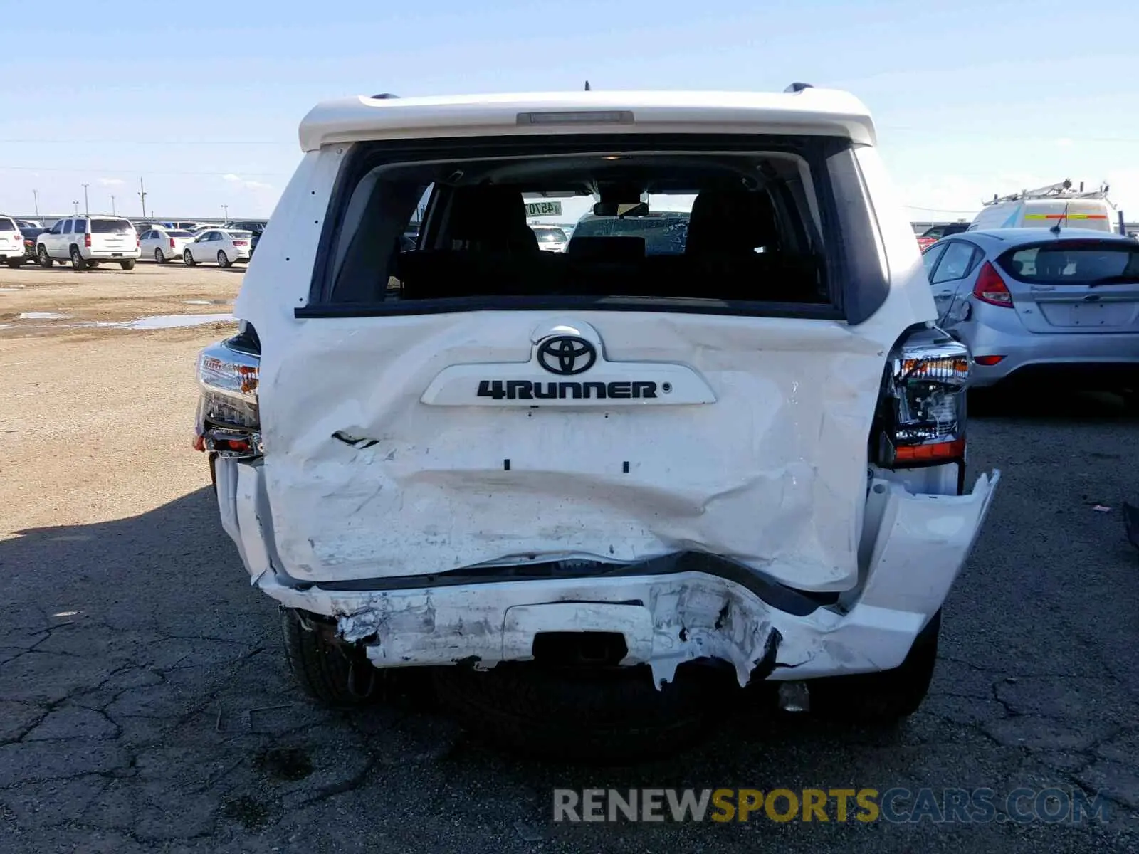 9 fotografías del automóvil dañado JTEZU5JRXK5194267 TOYOTA 4RUNNER SR 2019