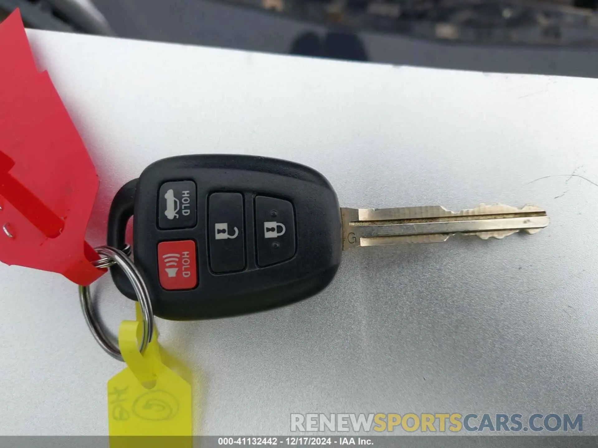 11 fotografías del automóvil dañado JF1ZNAA15K8702637 TOYOTA 86 2019
