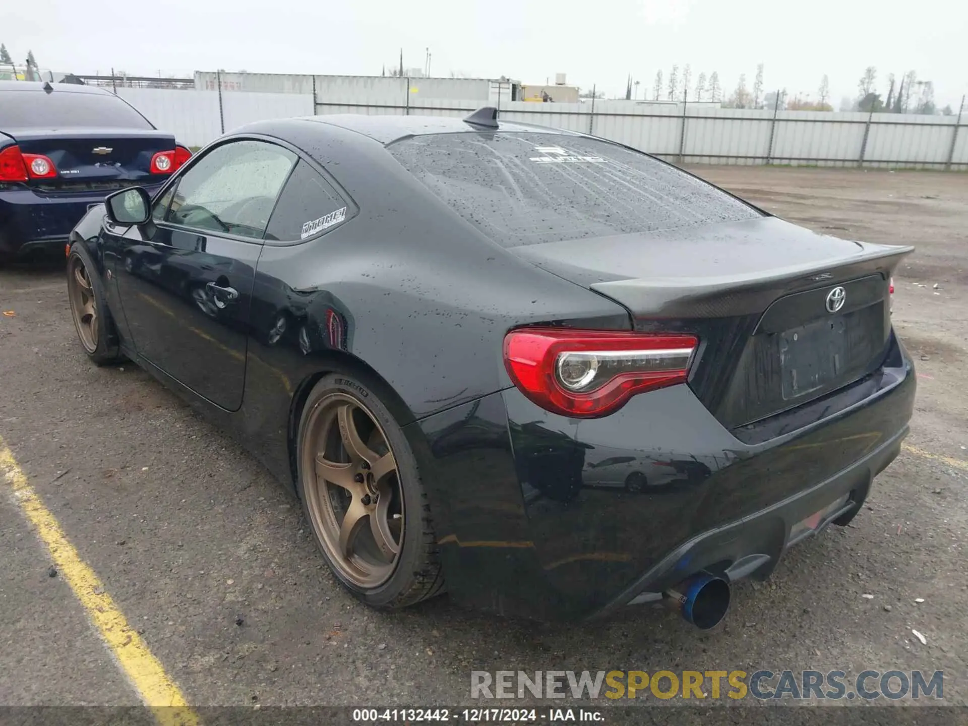 3 fotografías del automóvil dañado JF1ZNAA15K8702637 TOYOTA 86 2019