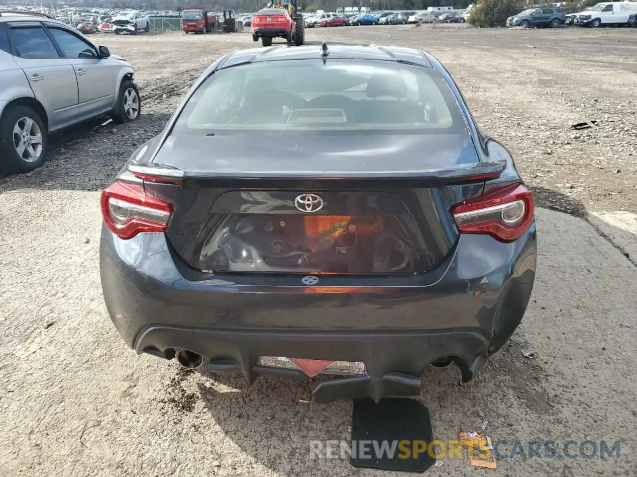6 fotografías del automóvil dañado JF1ZNAA16K8703649 TOYOTA 86 2019