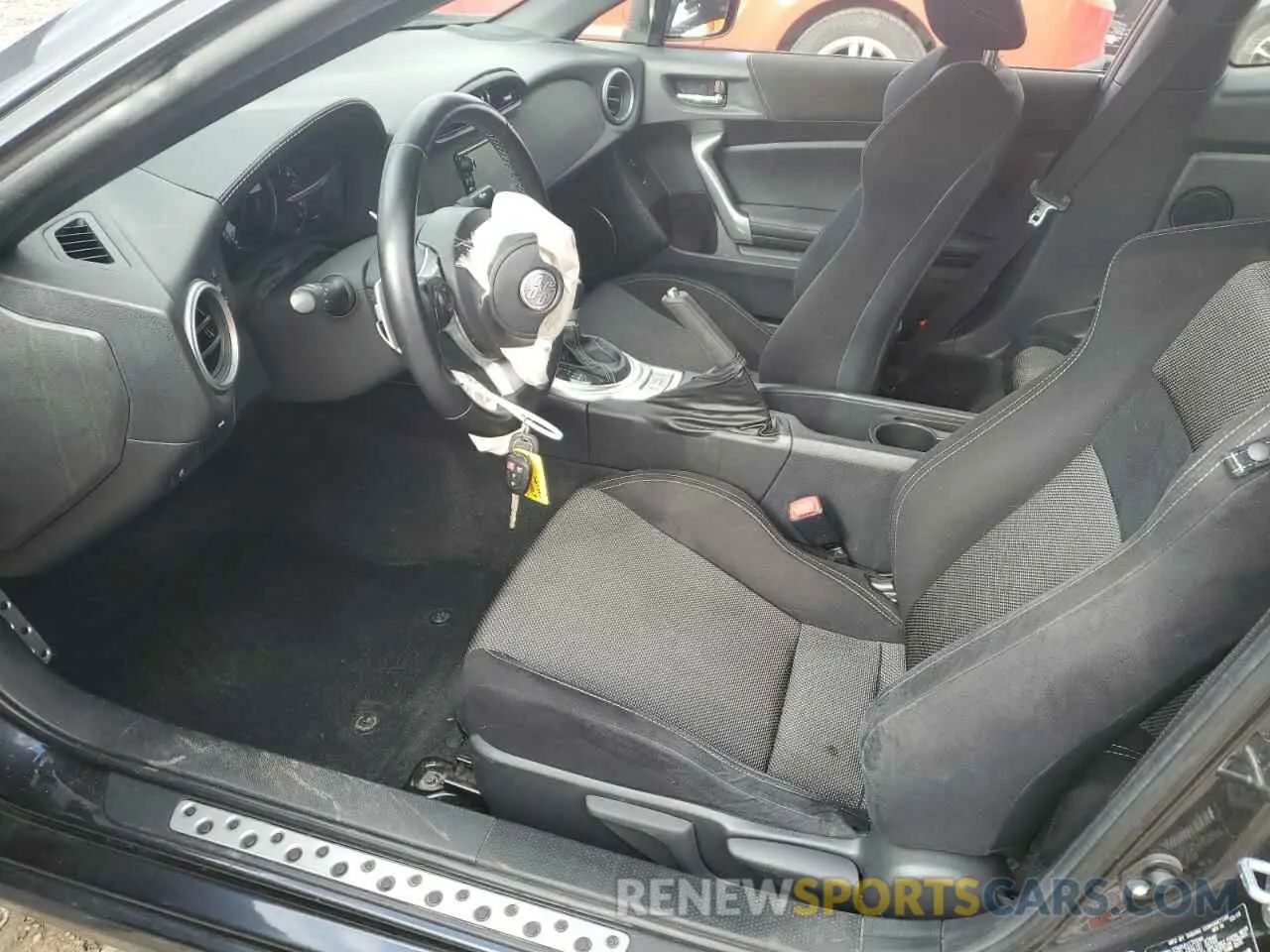 7 fotografías del automóvil dañado JF1ZNAA16K8703649 TOYOTA 86 2019