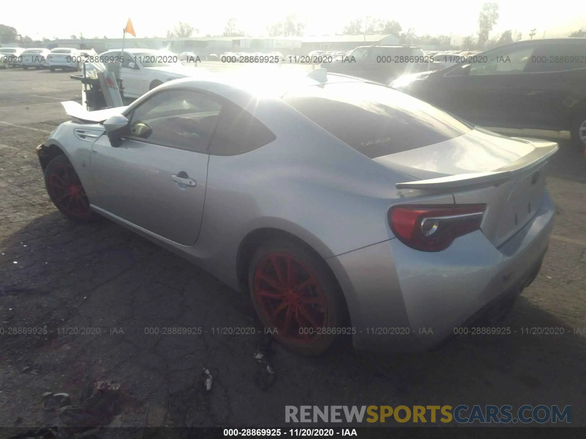 3 fotografías del automóvil dañado JF1ZNAA18K8700798 TOYOTA 86 2019