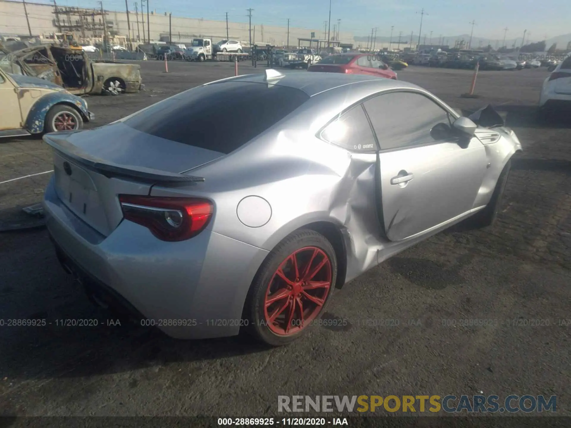 4 fotografías del automóvil dañado JF1ZNAA18K8700798 TOYOTA 86 2019