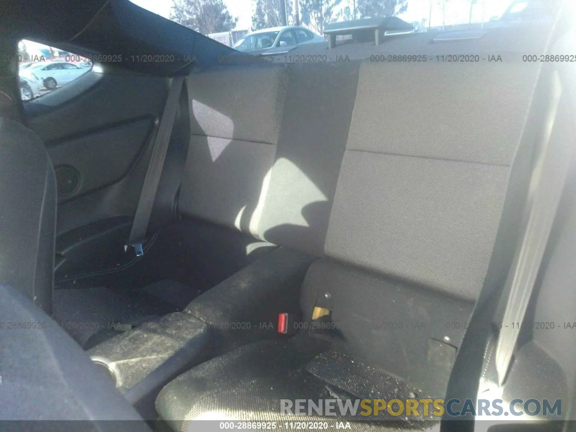 8 fotografías del automóvil dañado JF1ZNAA18K8700798 TOYOTA 86 2019