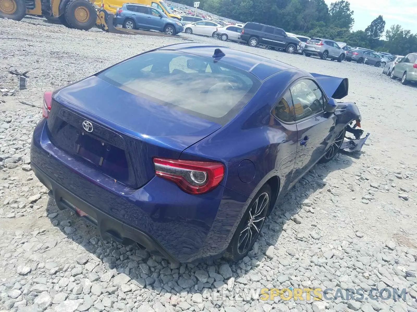 4 fotografías del automóvil dañado JF1ZNAA18K8702499 TOYOTA 86 2019
