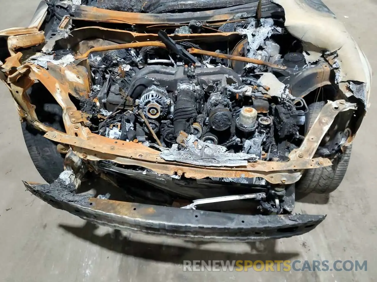 11 fotografías del automóvil dañado JF1ZNAE11K9701375 TOYOTA 86 2019