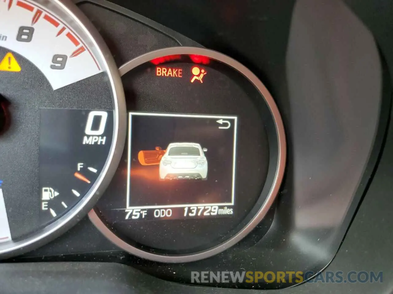 8 fotografías del automóvil dañado JF1ZNAE11K9702932 TOYOTA 86 2019