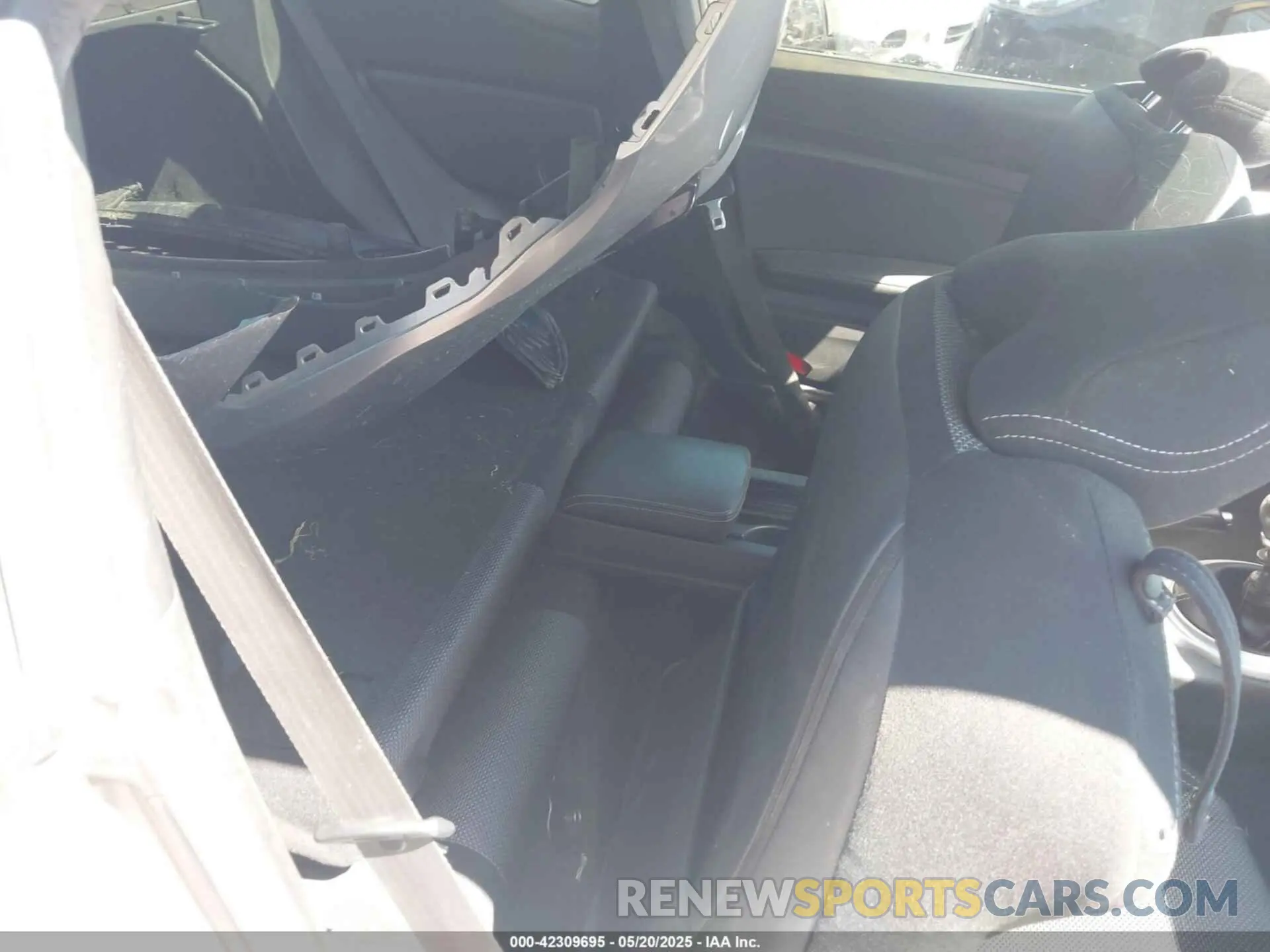 8 fotografías del automóvil dañado JF1ZNAA11L9751233 TOYOTA 86 2020
