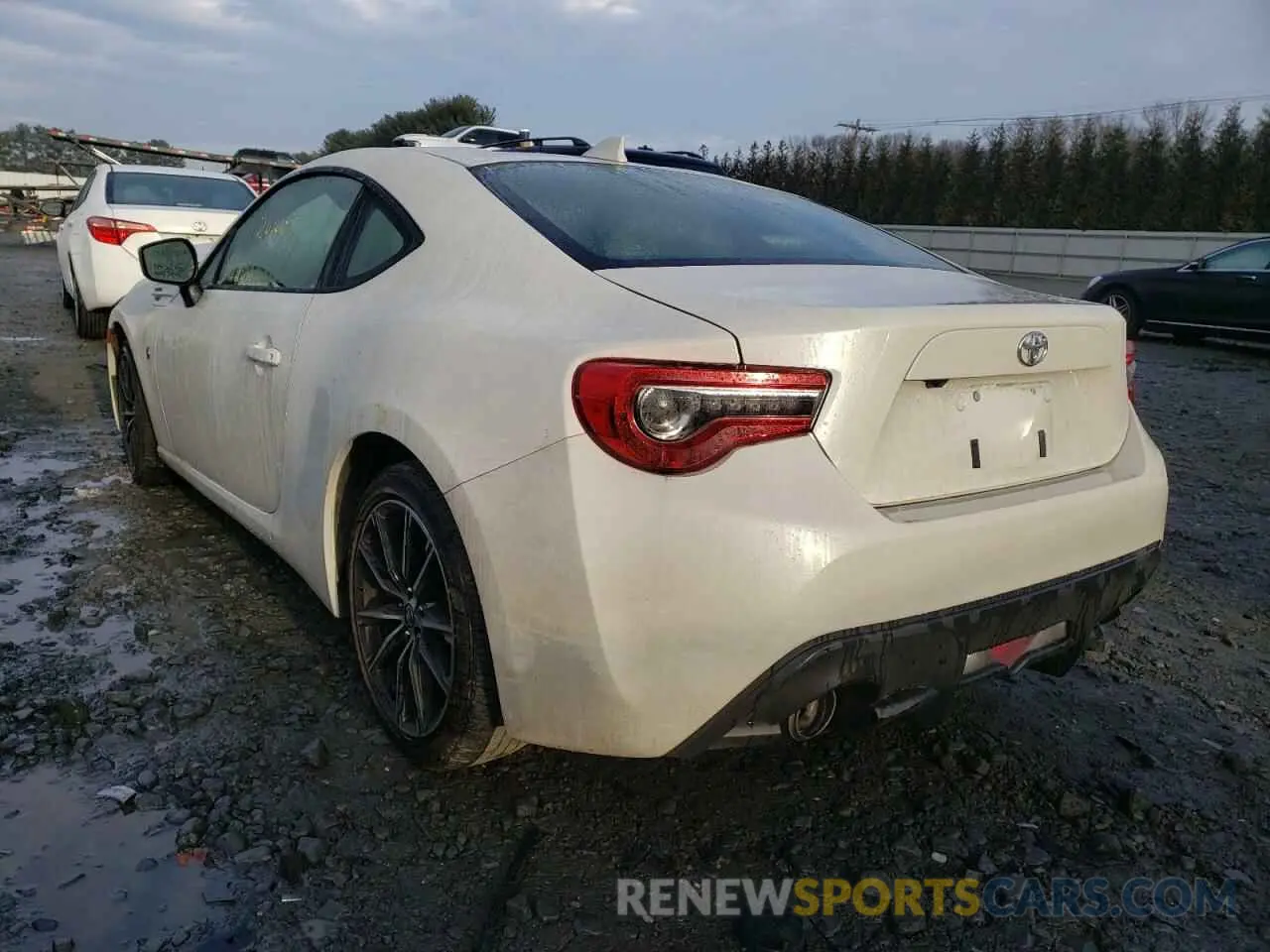 3 fotografías del automóvil dañado JF1ZNAA12L9753217 TOYOTA 86 2020