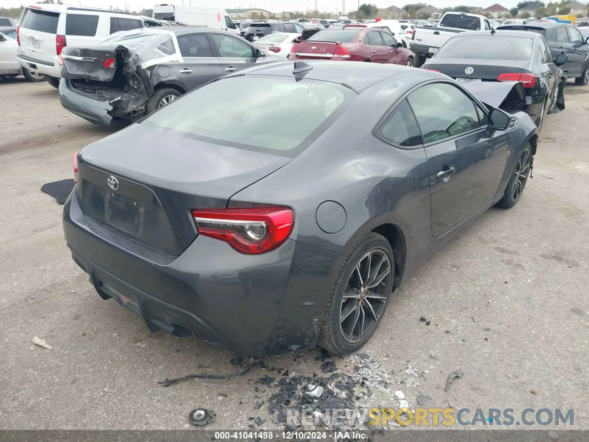 4 fotografías del automóvil dañado JF1ZNAA13L8752857 TOYOTA 86 2020