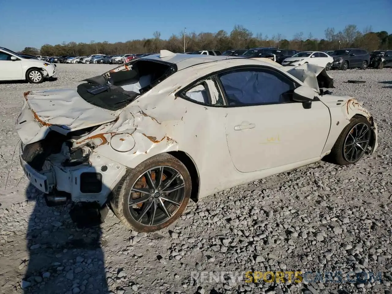3 fotografías del automóvil dañado JF1ZNAA14L8751782 TOYOTA 86 2020