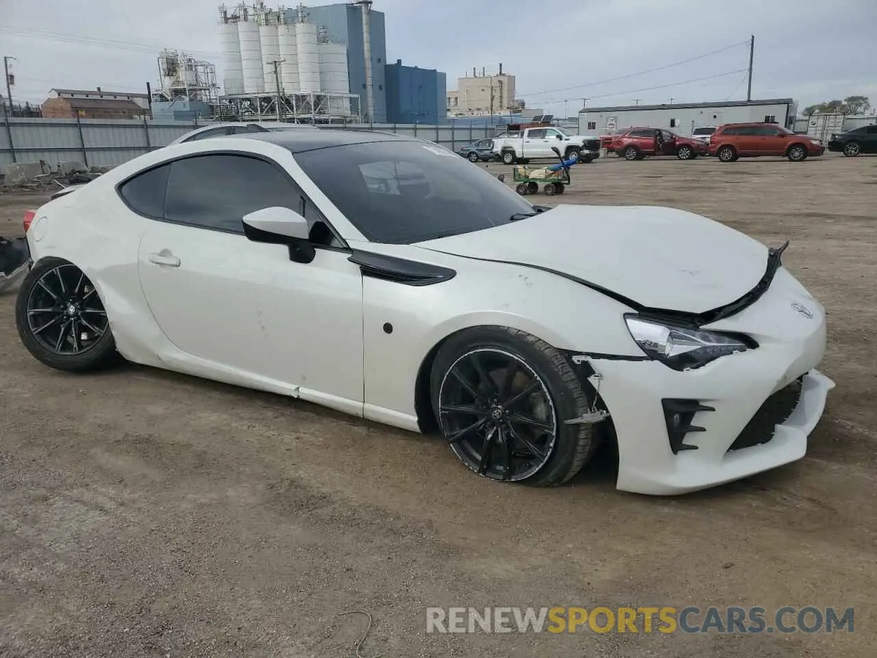 4 fotografías del automóvil dañado JF1ZNAA14L8752088 TOYOTA 86 2020