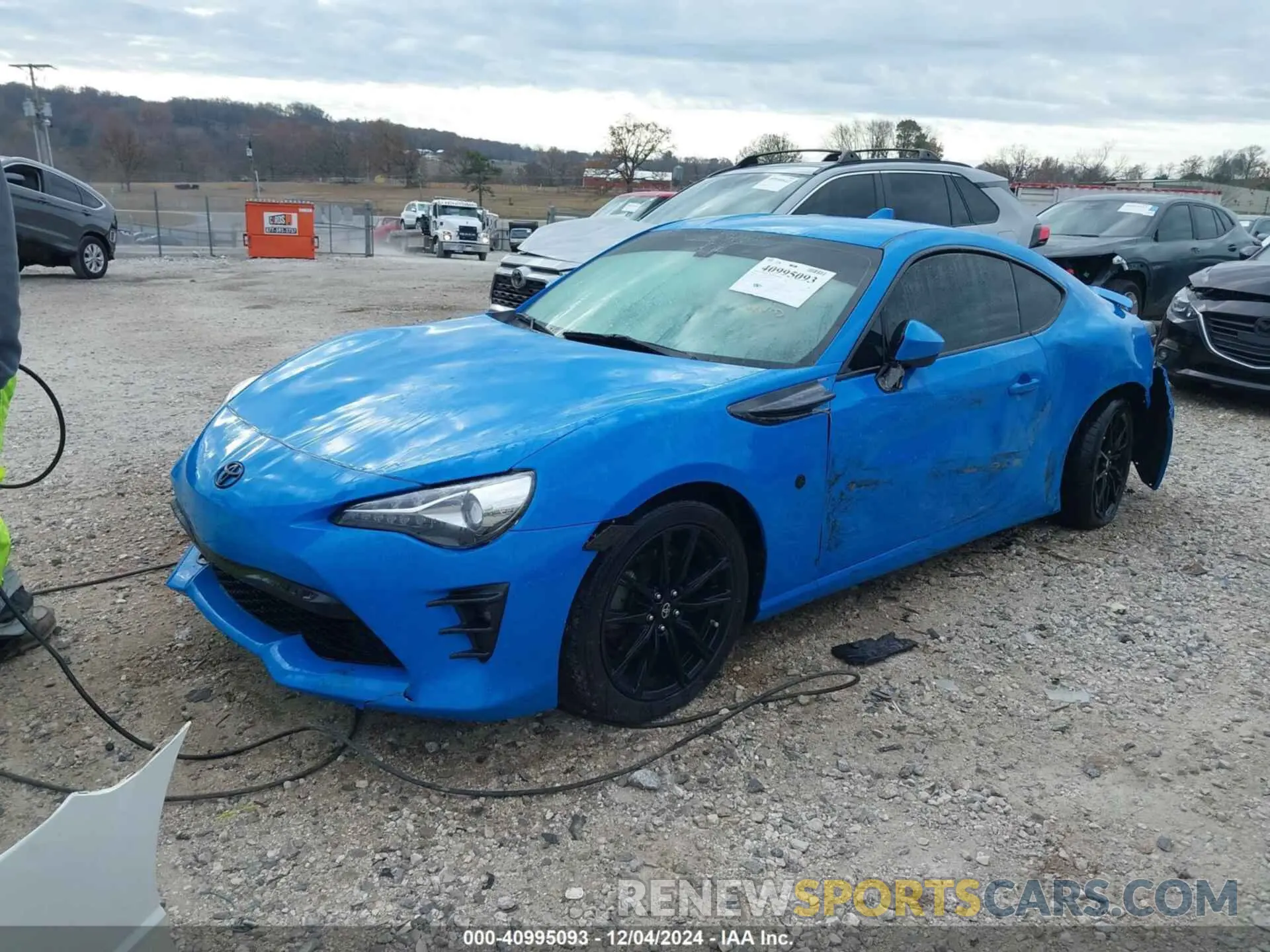 2 fotografías del automóvil dañado JF1ZNAA18L8751414 TOYOTA 86 2020