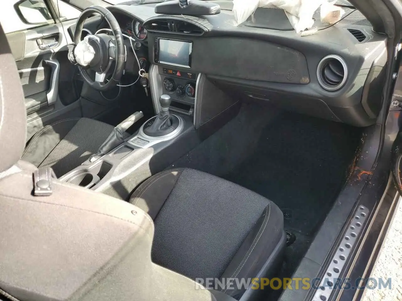 8 fotografías del automóvil dañado JF1ZNAA19L8752491 TOYOTA 86 2020