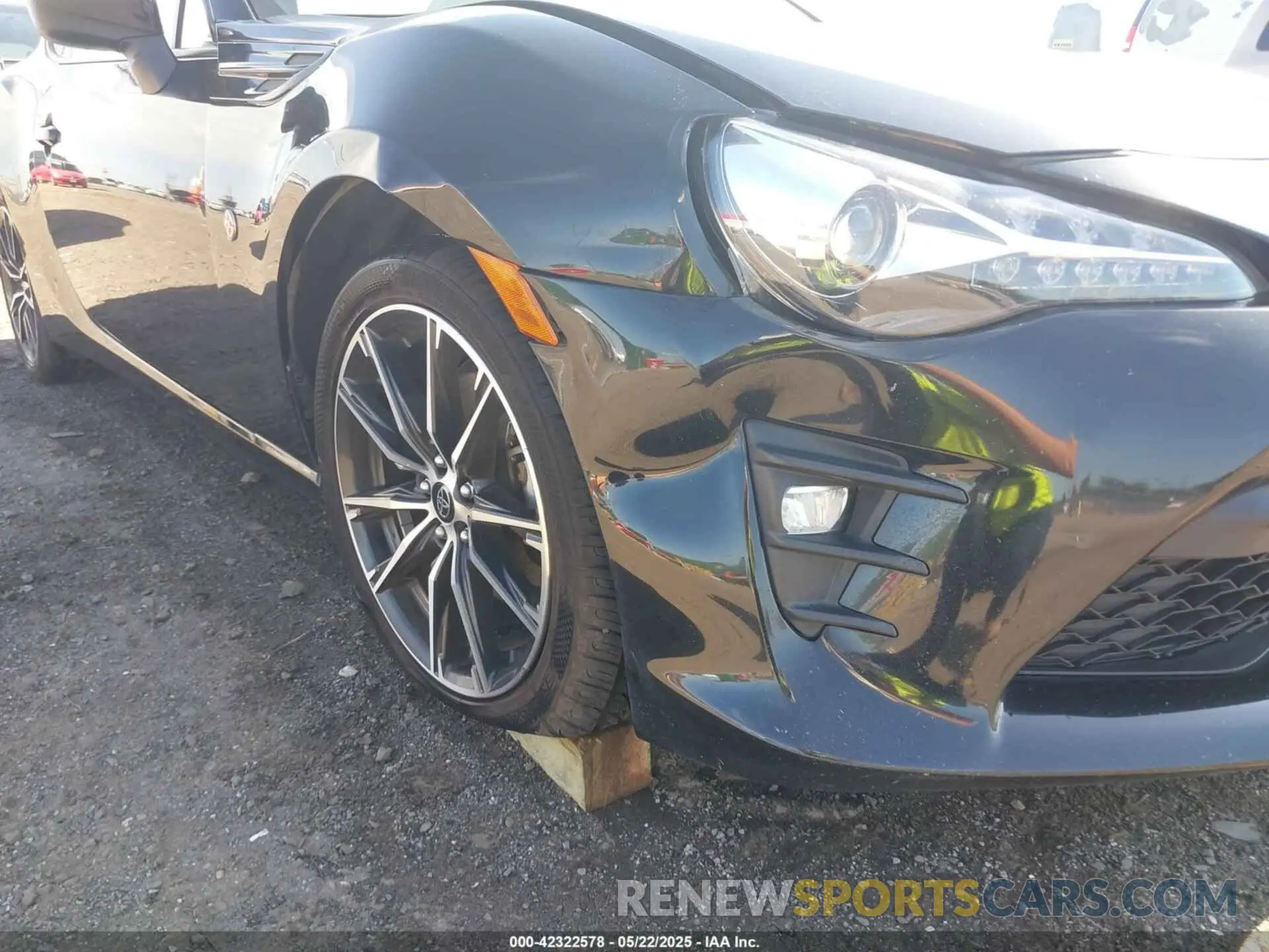 6 fotografías del automóvil dañado JF1ZNAE13L8753940 TOYOTA 86 2020