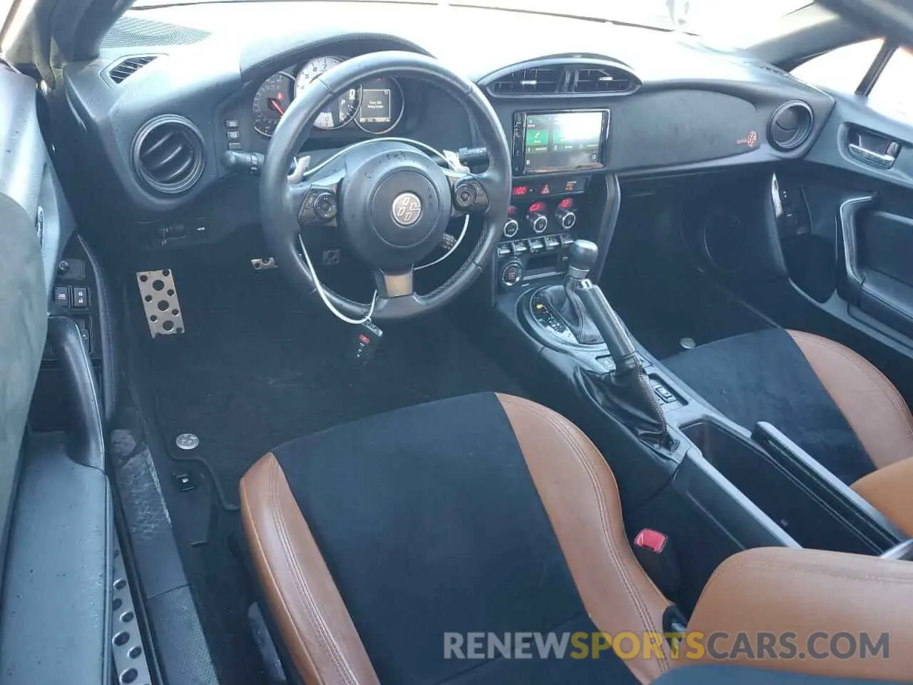 8 fotografías del automóvil dañado JF1ZNAE19L8750041 TOYOTA 86 2020