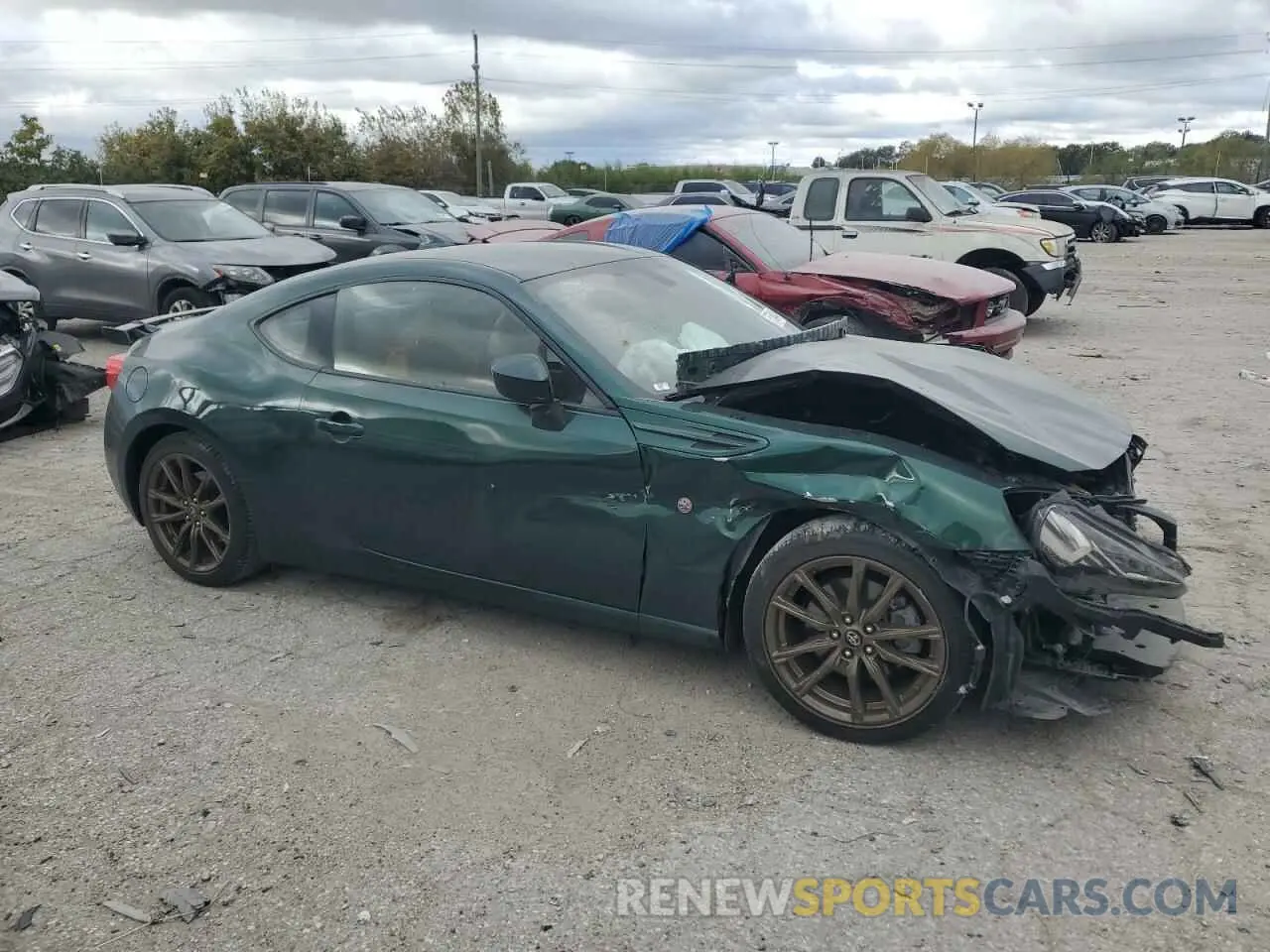4 fotografías del automóvil dañado JF1ZNAE19L8750704 TOYOTA 86 2020