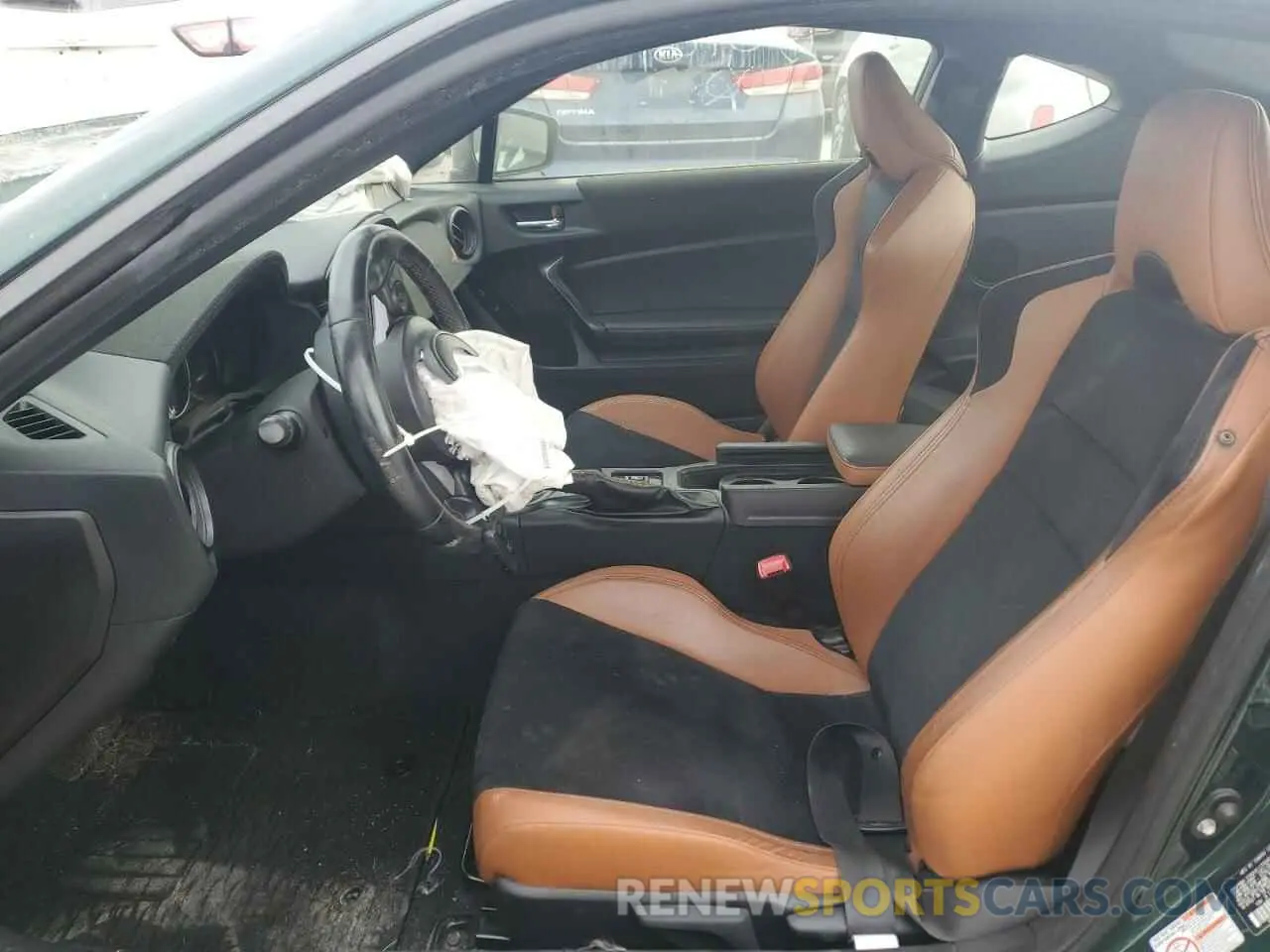 7 fotografías del automóvil dañado JF1ZNAE19L8750704 TOYOTA 86 2020