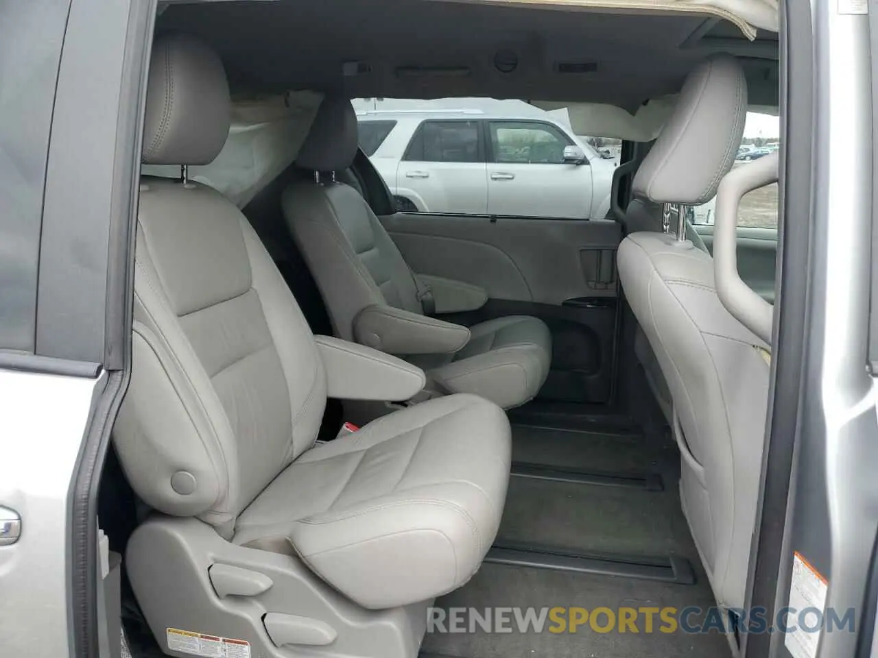 11 fotografías del automóvil dañado 5TDDZ3DCXKS210375 TOYOTA All Models 2019