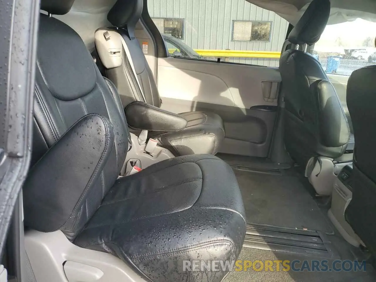 11 fotografías del automóvil dañado 5TDKZ3DC3KS003060 TOYOTA All Models 2019