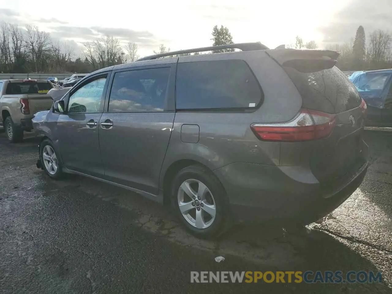 2 fotografías del automóvil dañado 5TDKZ3DC3KS003060 TOYOTA All Models 2019