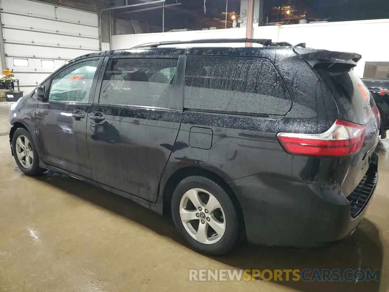 2 fotografías del automóvil dañado 5TDKZ3DC3KS990873 TOYOTA All Models 2019