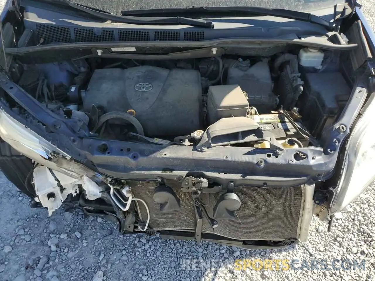 13 fotografías del automóvil dañado 5TDYZ3DC0KS995846 TOYOTA All Models 2019